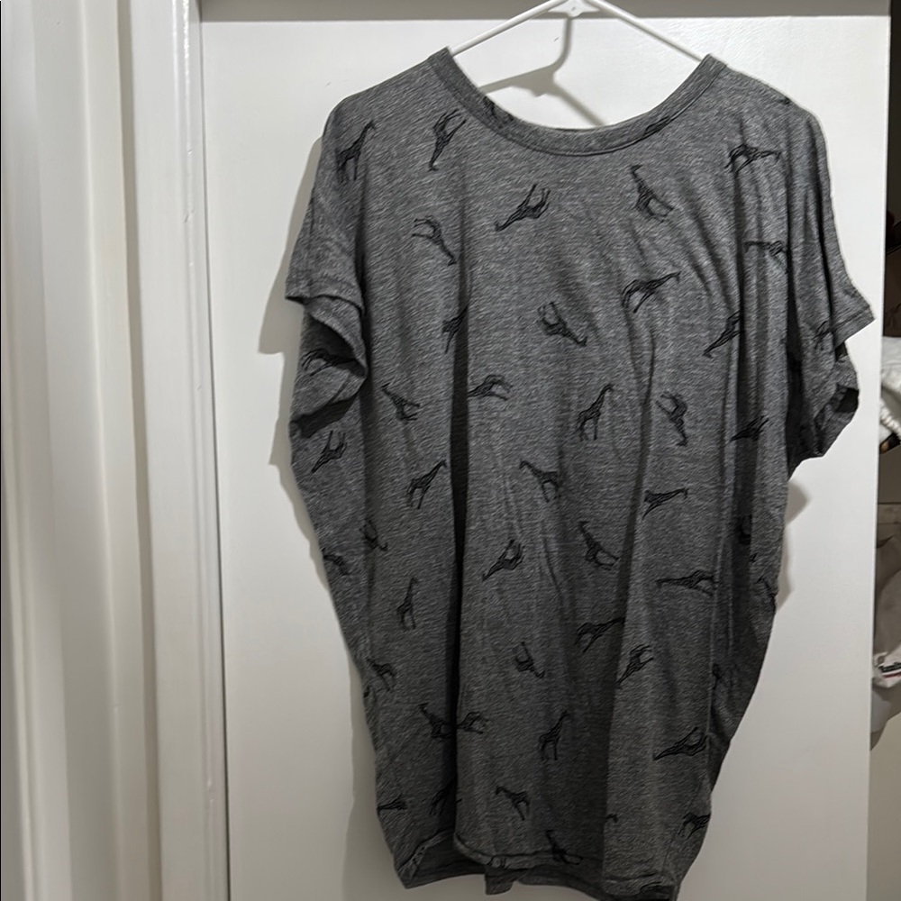 A Pea in the Pod Gray and Black Short Sleeve Tee maternity